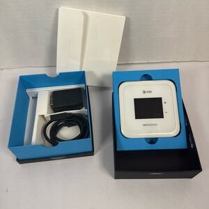 NETGEAR Nighthawk M6 5G MR6110 AT&T 5G Wi-Fi Router - White network unlocked